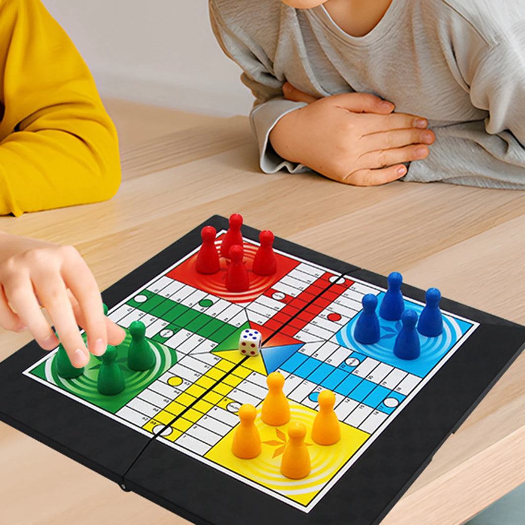 Ludo Game Set (Strategy Game, Foldable Board for Travel, Parent-Child Interaction, Family Party Toy)