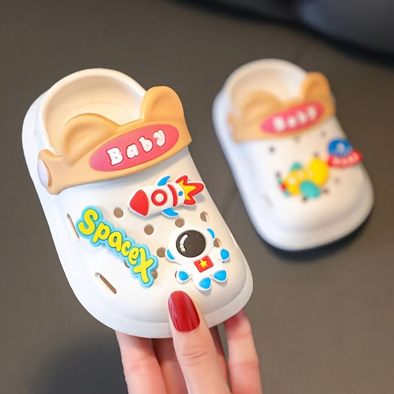 Children's Soft Bottom Summer Slippers for Girls, Cartoon Pattern, Light Up Crib Shoes, Breathable, PVC Upper, Sole, and Insole, No Lining Inside, Spring/Summer