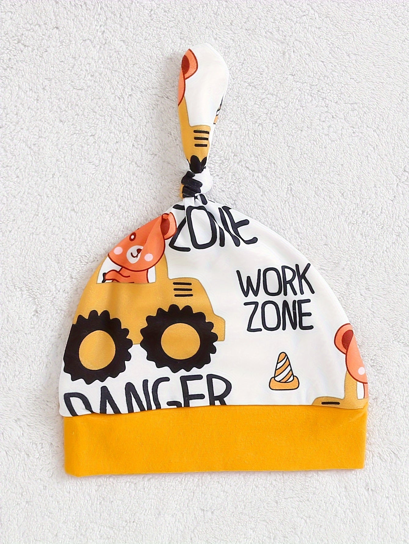 3pcs Baby Outfit Set – Cartoon Bear & Excavator Print, Knitted Fabric Romper, Beanie & Pants (Fall/Winter, Regular Fit)